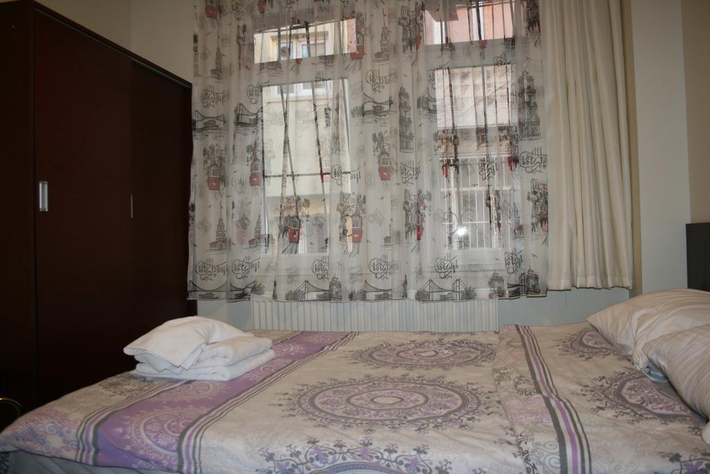 Mete Apartments Istanbul Room photo
